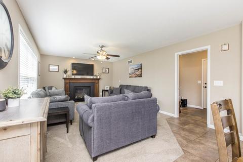 1225 Duck Horn Dr, Normal, IL 61761 photo 6