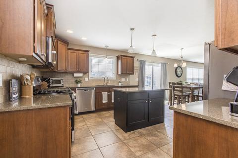 1225 Duck Horn Dr, Normal, IL 61761 photo 12