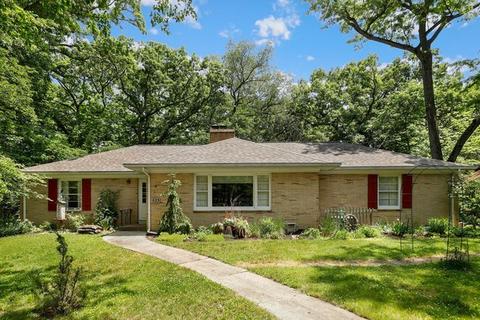 523 Glenwood Trl, Elgin, IL 60120