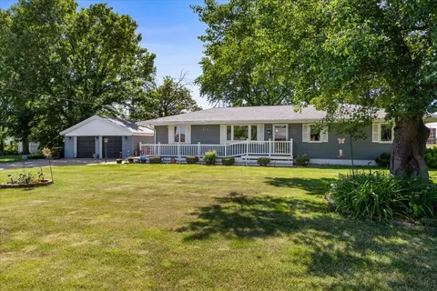 123 Home Ave, Forsyth, IL 62535
