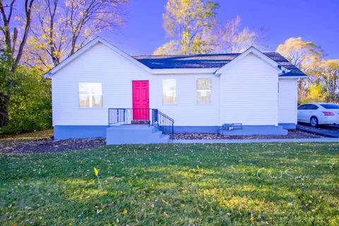 3212 Lebanon Ave, Zion, IL 60099