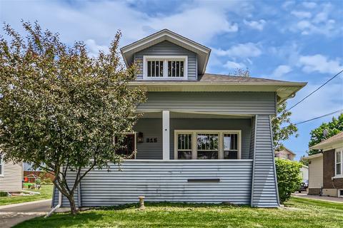 315 Wheelock St, Elgin, IL 60123