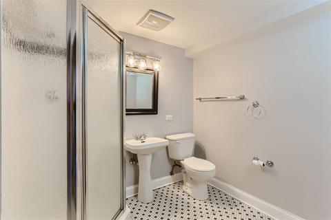 315 Wheelock St, Elgin, IL 60123 photo 15