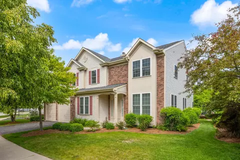 29567 N Birch Ave, Lake Bluff, IL 60044