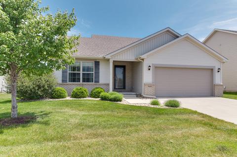 1024 Stags Leap Rd, Normal, IL 61761 photo 2