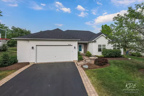 2152 Wildhorse Dr, Aurora, IL 60503