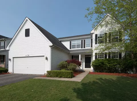 1520 Greystone Dr, Gurnee, IL 60031