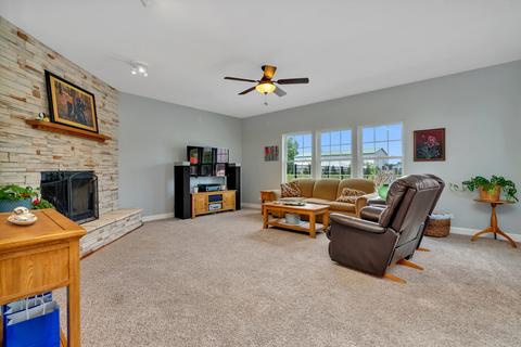 2821 Ninovan Ln, Minooka, IL 60447 photo 13