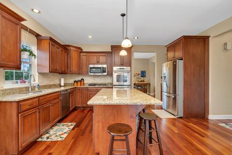 2821 Ninovan Ln, Minooka, IL 60447 photo 10