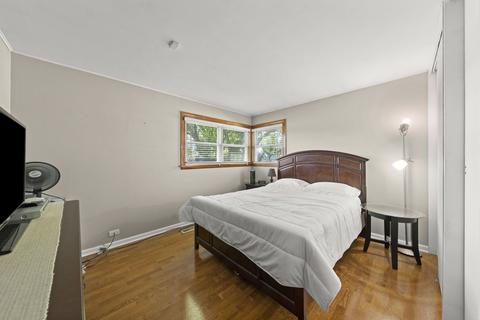 2504 Kirchoff Rd, Rolling Meadows, IL 60008 photo 11