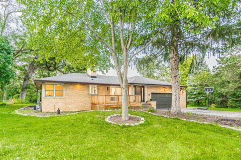 256 S Brookdale Ln, Palatine, IL 60067