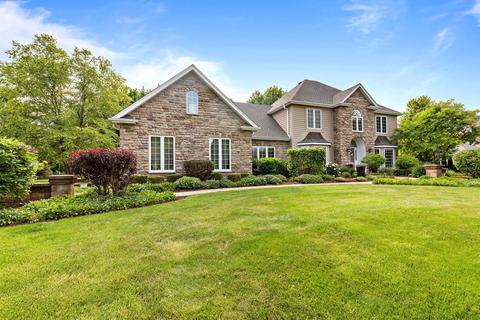 7 N490 Wagontire Rd, Saint Charles, IL 60175
