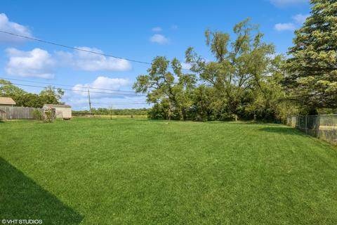 1402 Sunset Dr, Holiday Hills, IL 60051 photo 4
