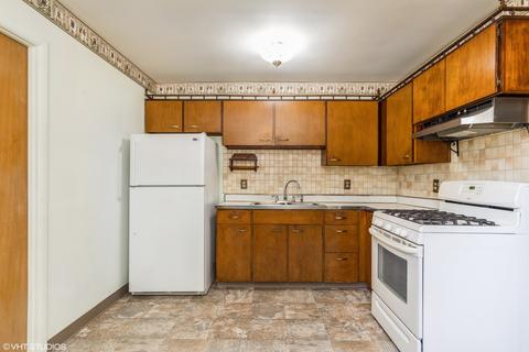 1402 Sunset Dr, Holiday Hills, IL 60051 photo 8