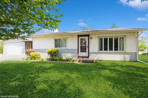 1402 Sunset Dr, Holiday Hills, IL 60051