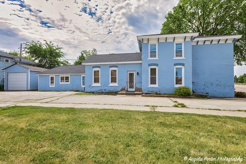 109 N Division St, Harvard, IL 60033