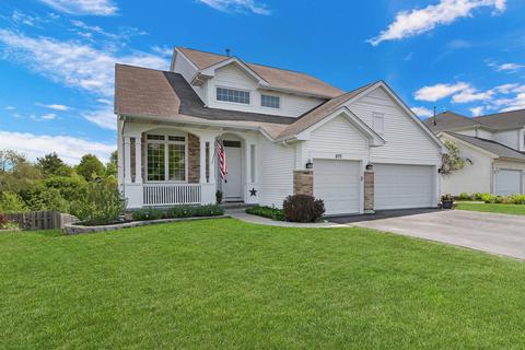 977 Autumn Dr, Antioch, IL 60002