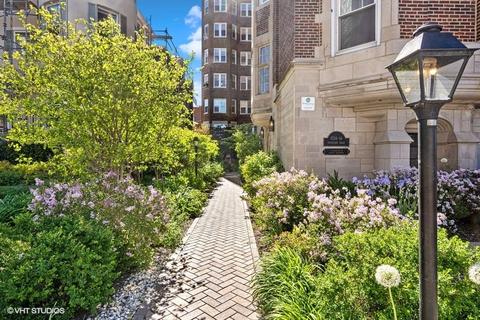 6334 N Sheridan Rd #1E, Chicago, IL 60660