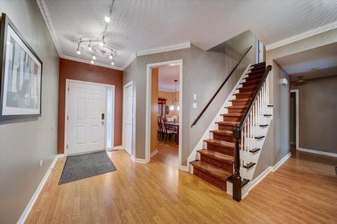 321 Evergreen Ave, Mount Prospect, IL 60056 photo 5