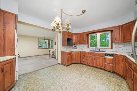2248 Erika Dr, Broadview, IL 60155 photo 10