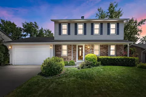 1815 W Parkside Dr, Hoffman Estates, IL 60192 photo 2