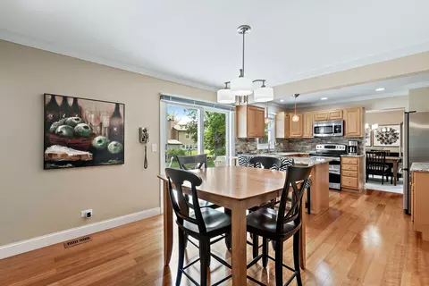 1815 W Parkside Dr, Hoffman Estates, IL 60192 photo 8