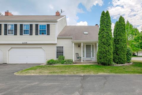 2 S737 Grove Ln, Warrenville, IL 60555