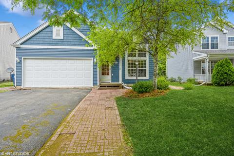 648 Nichole Ln, Geneva, IL 60134