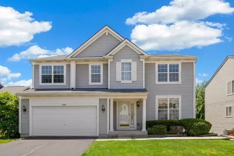 1999 Chesterfield Ln, Aurora, IL 60503