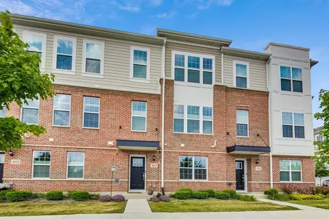 3053 Anna Marie Ln, Naperville, IL 60564