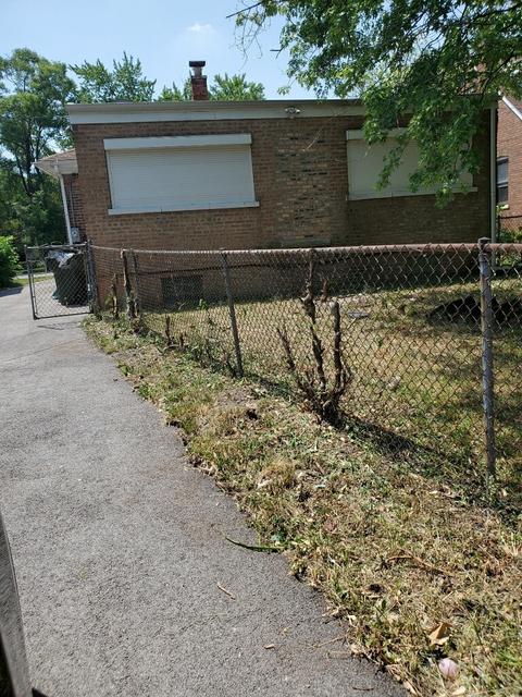 208 E 142nd St S, Dolton, IL 60419 photo 2
