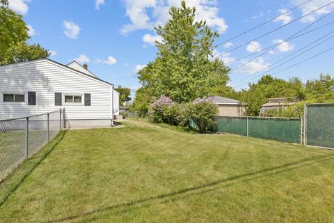 216 Center Ave, Wheeling, IL 60090 photo 24