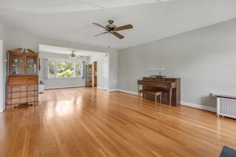 216 Center Ave, Wheeling, IL 60090 photo 5