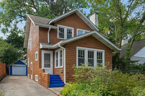 1464 Lincoln Pl, Highland Park, IL 60035