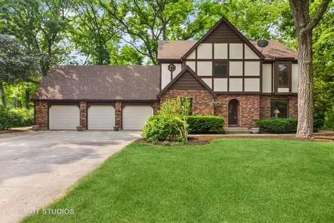 5815 W Martin Rd, Mchenry, IL 60050