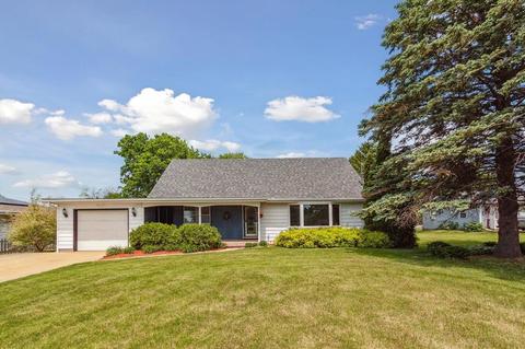 1696 W Fairview Rd, Freeport, IL 61032