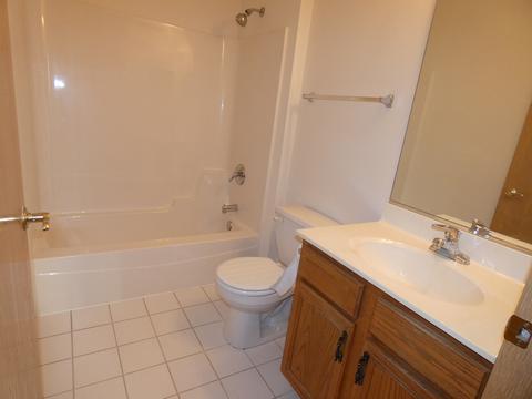 1734 Willow Circle Dr, Crest Hill, IL 60403 photo 14