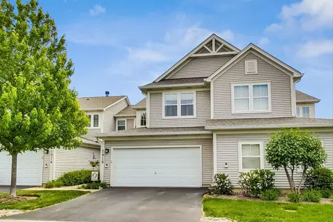 2916 Falling Waters Dr #37-291, Lindenhurst, IL 60046