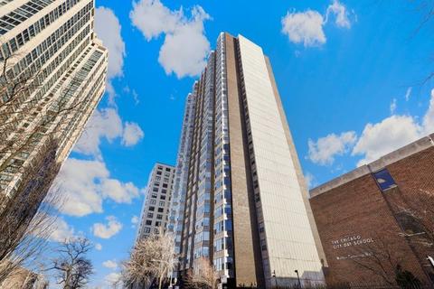 525 W Hawthorne Pl #1405, Chicago, IL 60657