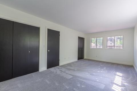 915 Cedar Ave, Elgin, IL 60120 photo 13