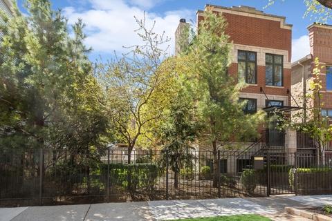 1427 W Oakdale Ave, Chicago, IL 60657