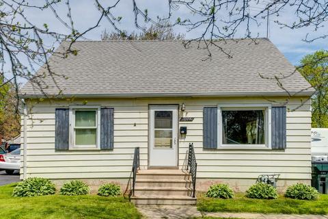 1004 21st St, Zion, IL 60099