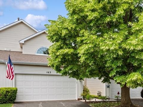 163 N Barton Trl, Batavia, IL 60510