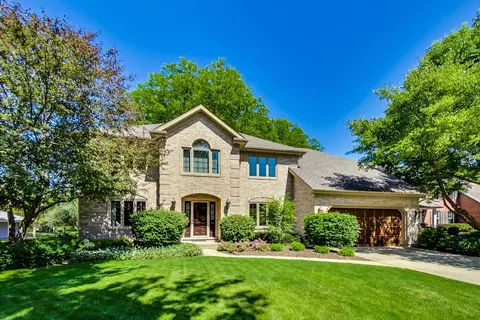 2110 Camellia Ct, Naperville, IL 60565