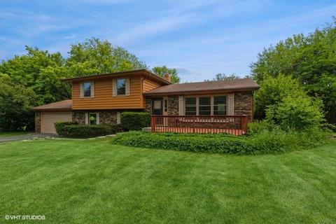 16005 W Mulberry Ln, Gurnee, IL 60031