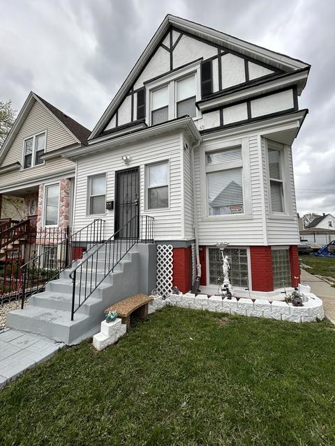 921 N Laramie Ave, Chicago, IL 60651