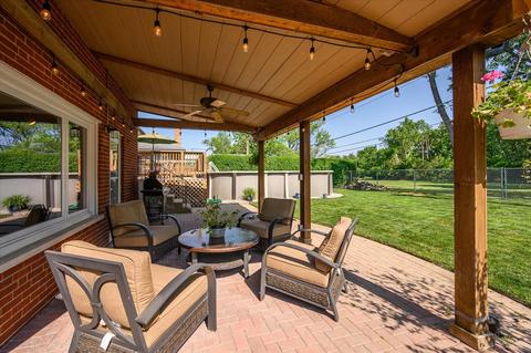2240 Terry Ln W, Broadview, IL 60155 photo 31