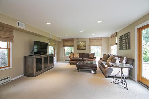 1422 Hackberry Rd, Deerfield, IL 60015 photo 4