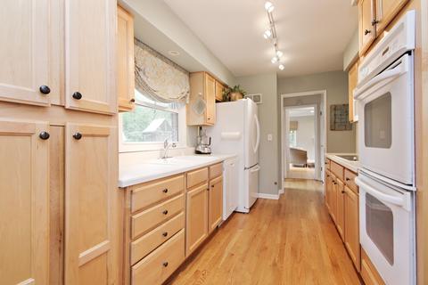 1422 Hackberry Rd, Deerfield, IL 60015 photo 5