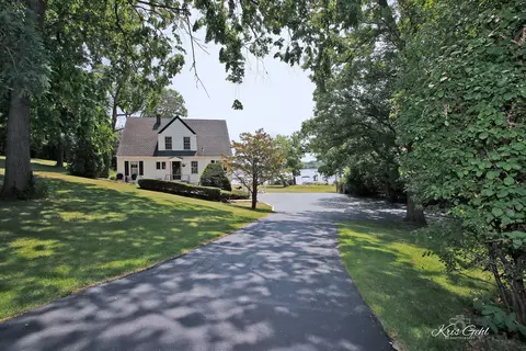 23453 W Liberty Ave, Lake Villa, IL 60046